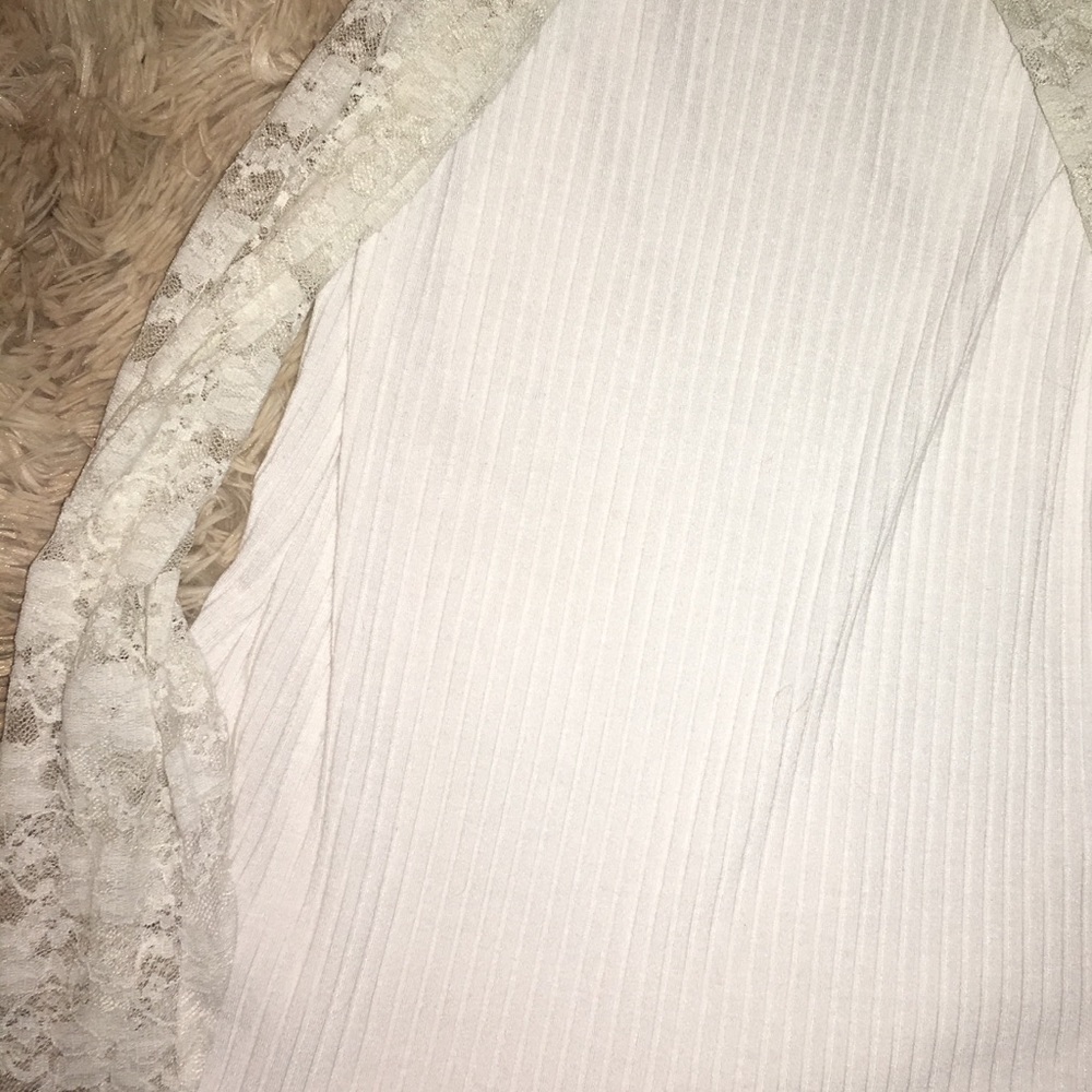 Long sleeve lace turtle neck